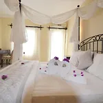 Hotel Cachet - Adult Only +14 3*