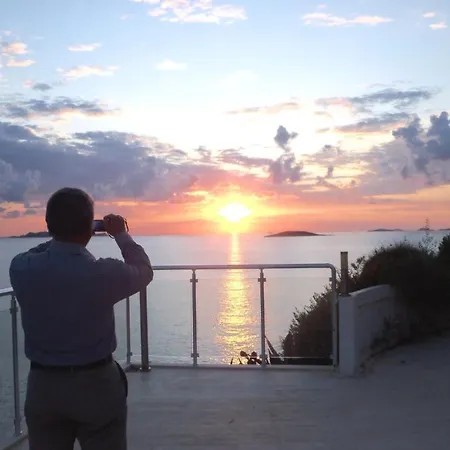 Cachet - Adult Only +14 酒店 3*