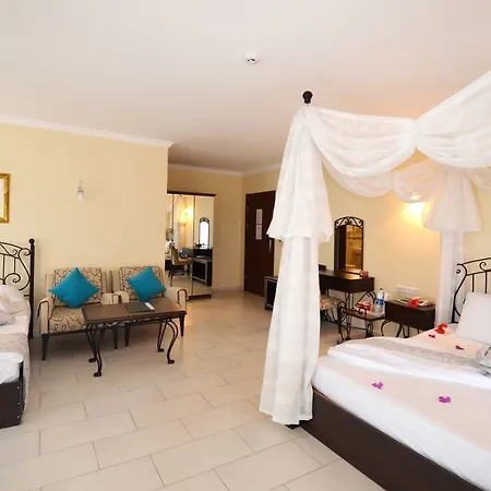 Cachet - Adult Only +14 3* 卡斯