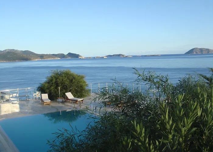 Cachet - Adult Only +14 3*