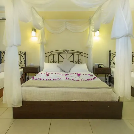 Hotel Cachet - Adult Only +14 3*